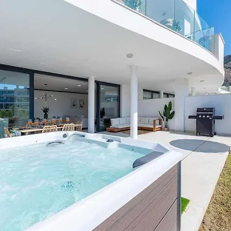 797 Holiday Rentals - Lujoso Apartamento Para 6 Con Jacuzzi En Higueron Málaga Extérieur photo